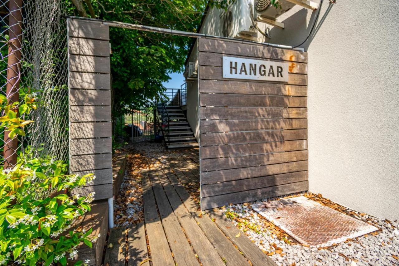 Hangar Apartments Izola Exterior foto